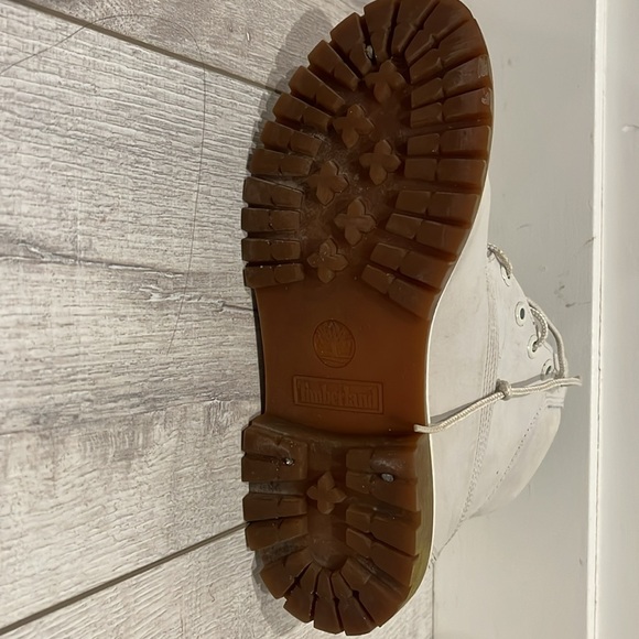 White Leather Timberland boots - Picture 4 of 5